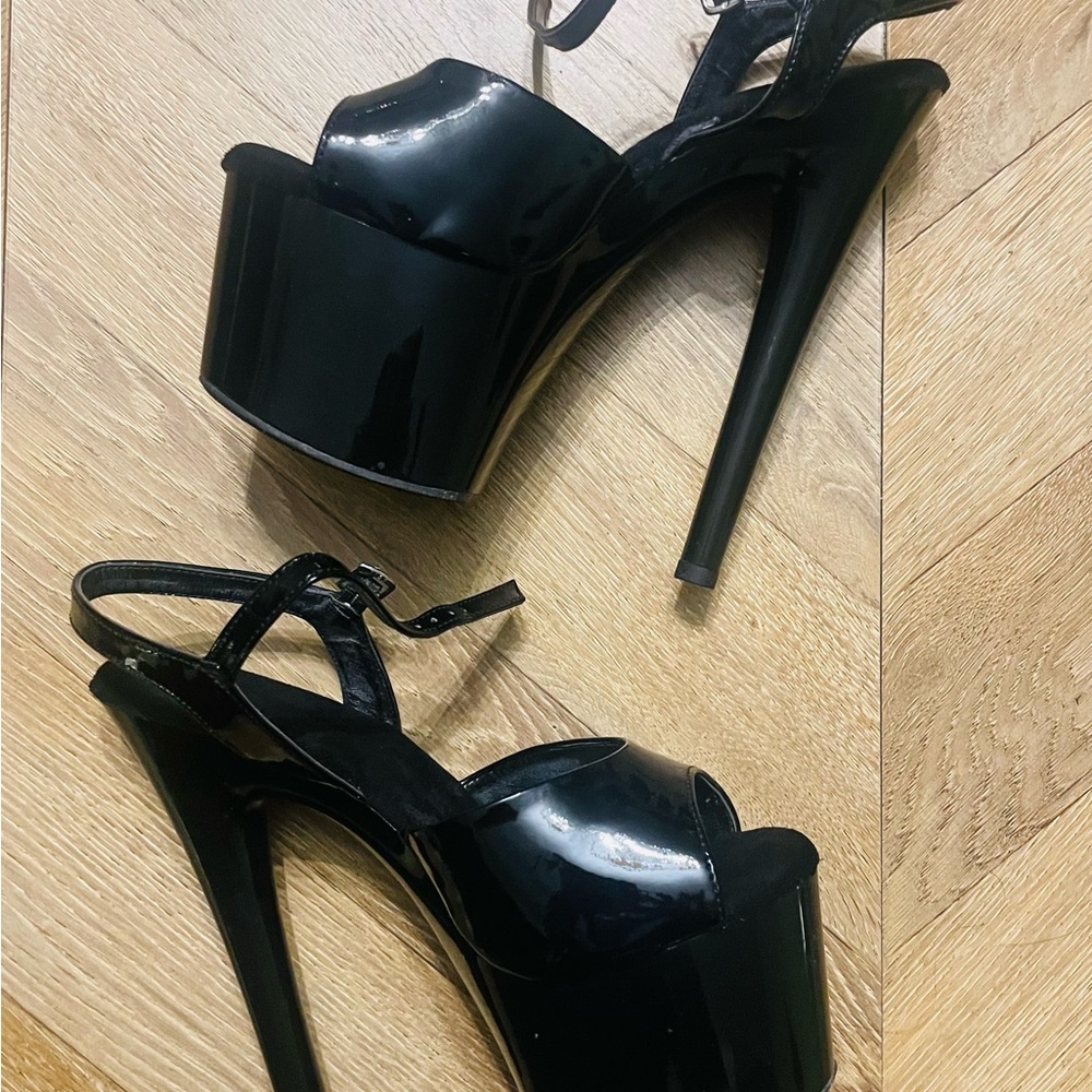 Pleaser Passion 708 Platform Heels